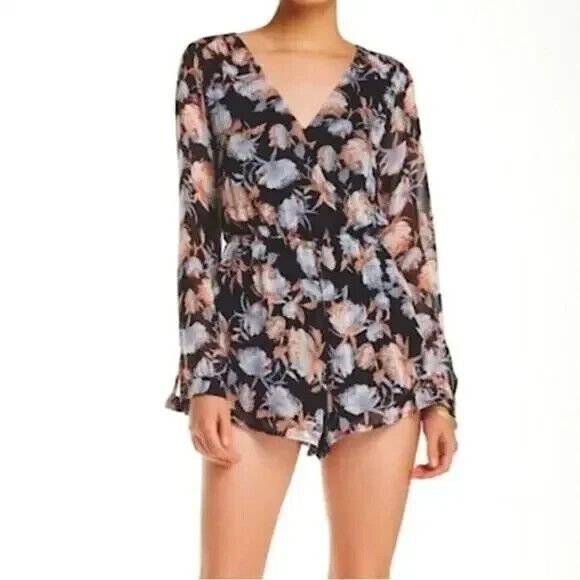 ASTR Romper‎ Size Medium Floral Long Sleeve AP5545 Lined - Picture 1 of 13